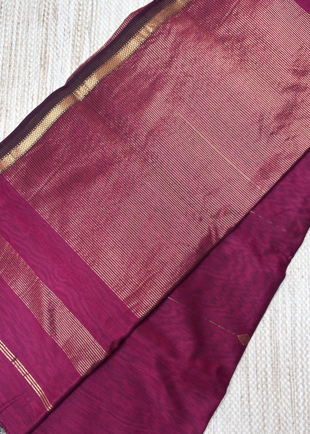 Pink Diamond Butti - Chatai Border Maheshwari