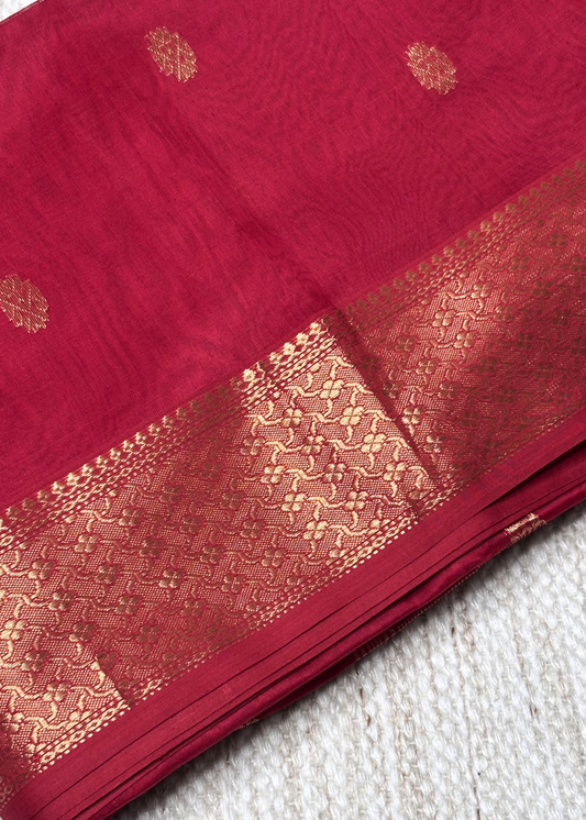 Red Rudraksh Butti Maheshawri