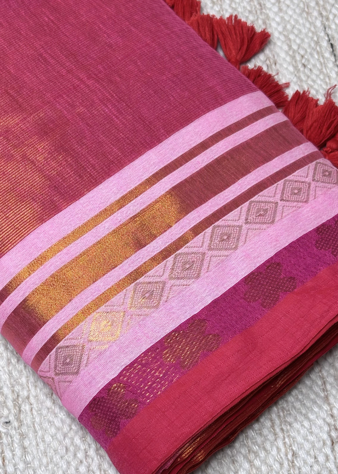 Dhoop Chav Red Pink Partyware Mul Cotton