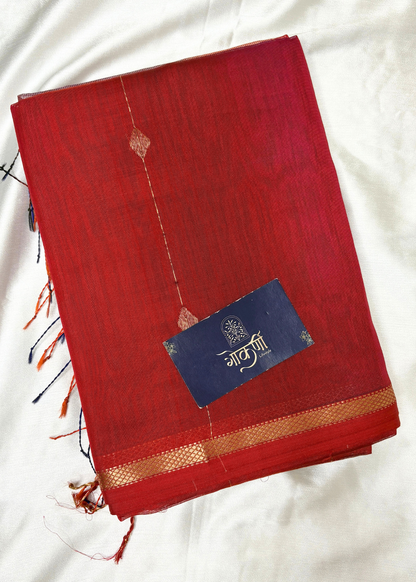Dhoopchav Red Diamond Butti - Chatai Border Maheshwari