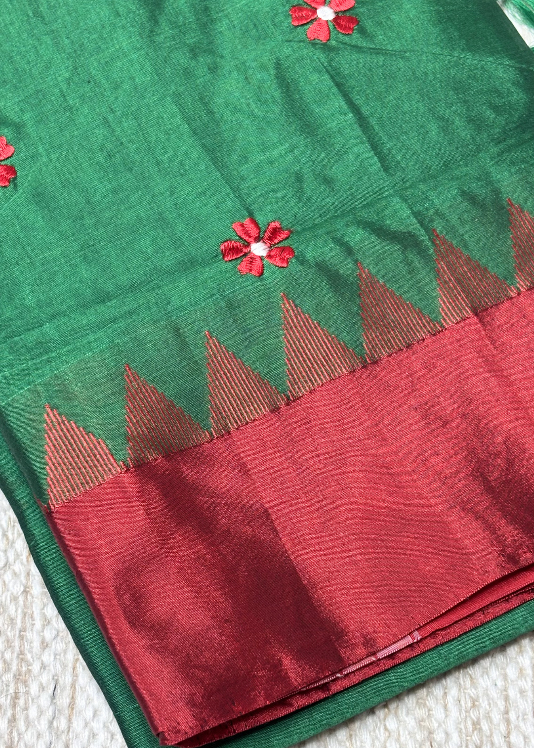 Bottle Green Sadafuli with Red Contrast