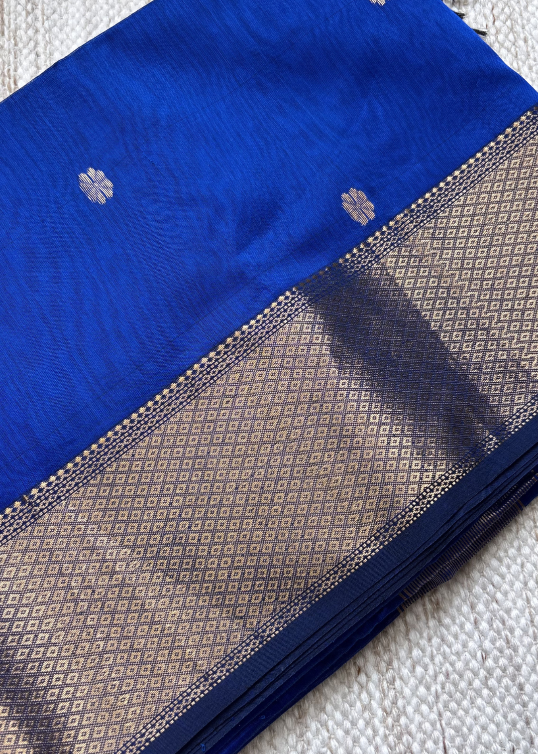 Blue Surajmukhi Butti Maheshwari