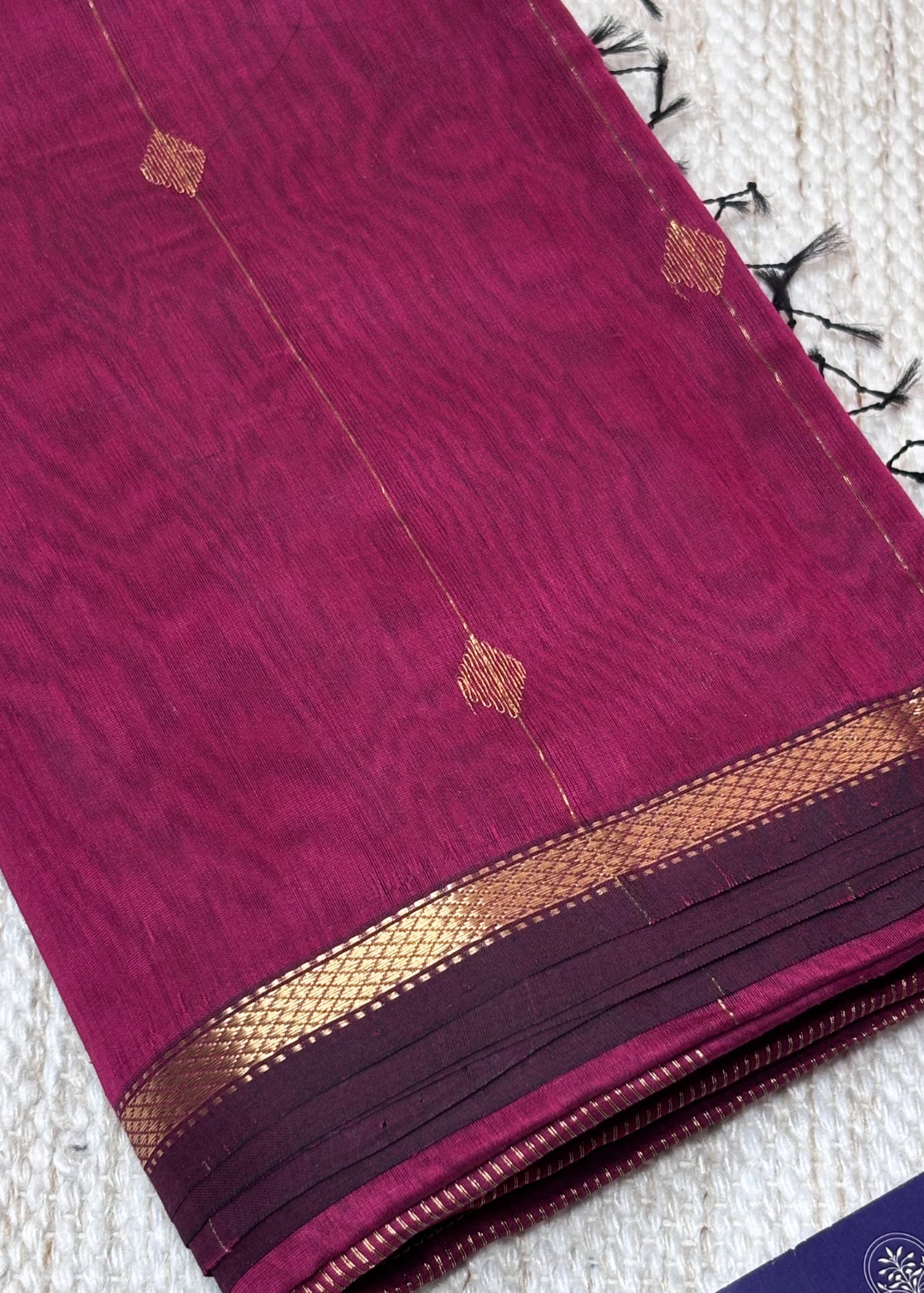 Pink Diamond Butti - Chatai Border Maheshwari