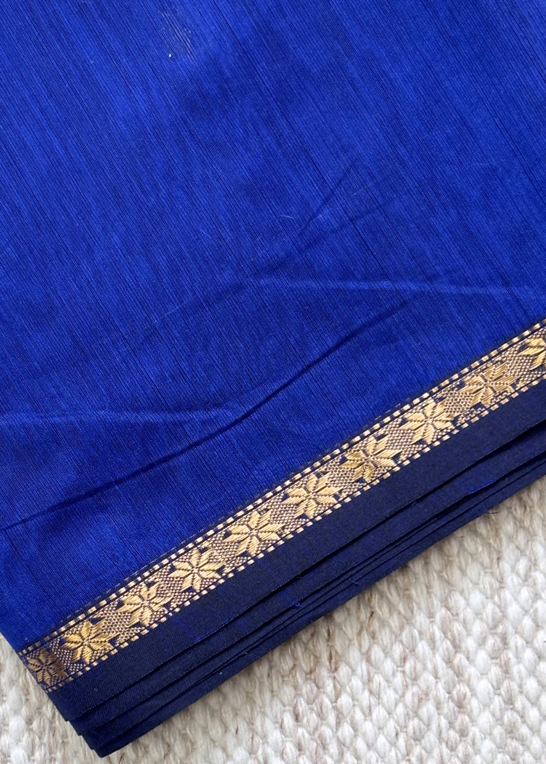 Self Blue Star Butti Maheshwari