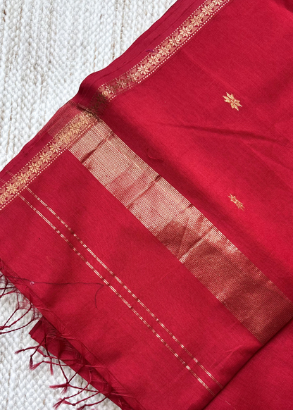 Self Red Star Butti Maheshwari