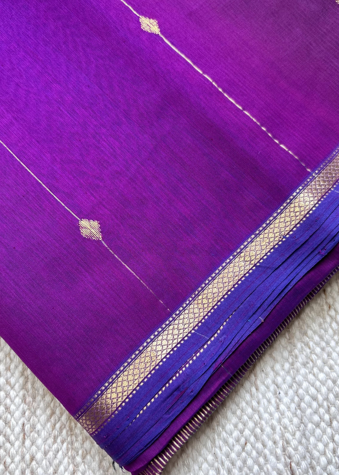 Pink Dhoop Chave Diamond Butti - Chatai Border Maheshwari