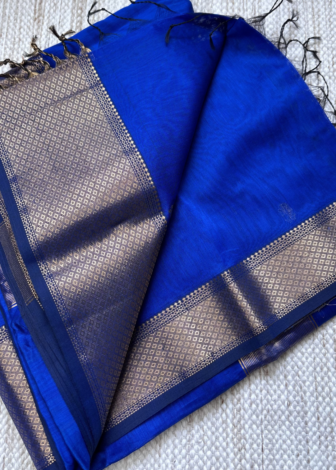 Blue Surajmukhi Butti Maheshwari