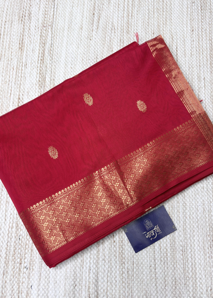 Red Rudraksh Butti Maheshawri