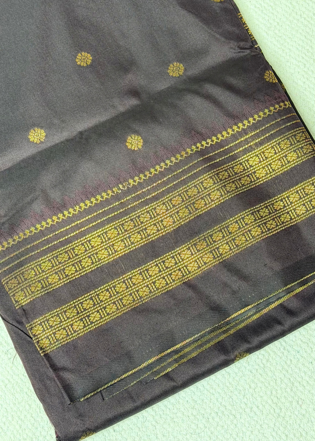 Coffee Brown Narayanpeth